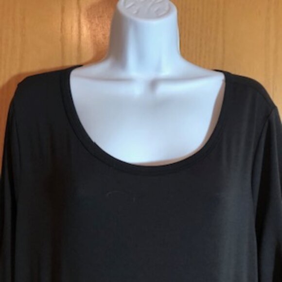 NWOT LulaRoe Holiday, Party Dress Black Tiered Ruffled Skirt, Scoop Neck 3X - Picture 4 of 7